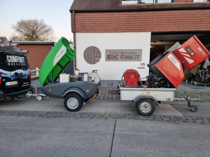 Cleaning Machines Zulte levert DIBO JMB- S hogedruktrailer in ruil voor 25 jaar ouder vervanger (Eric Finaut - De Haan)